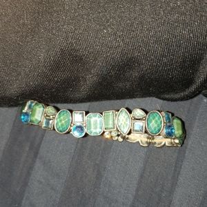 Beautiful glass blue green stretch bracelet